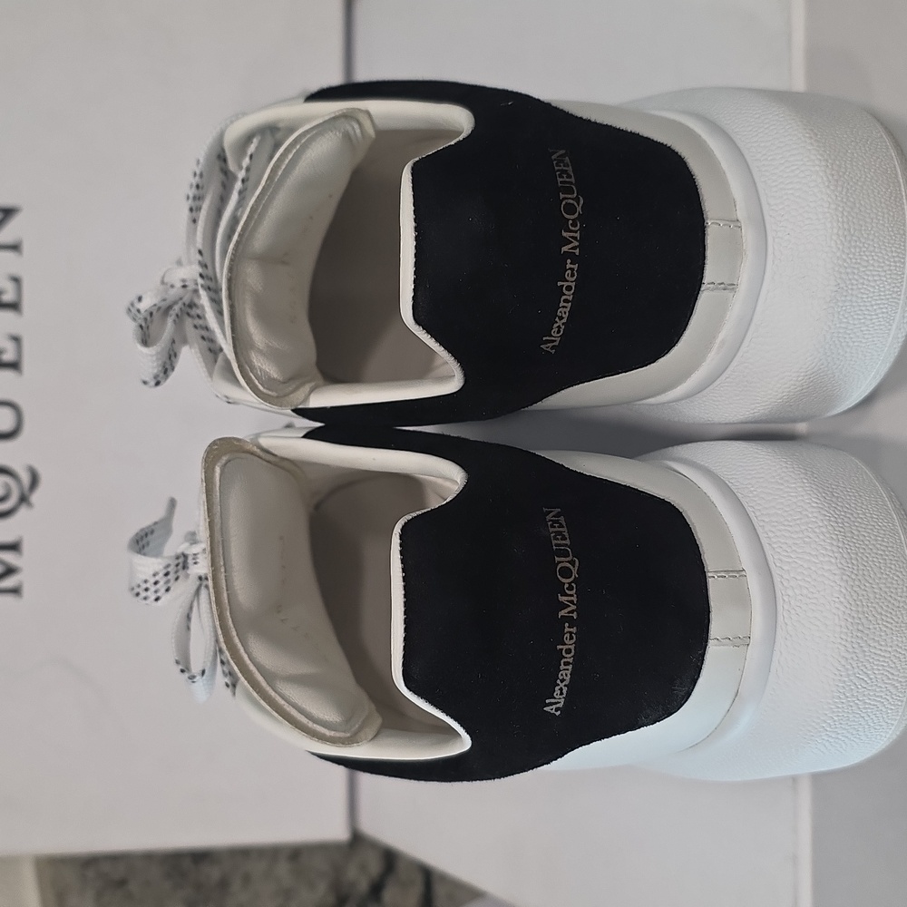 Alexander McQueen Oversized White Sneakers - Picture 6 of 10